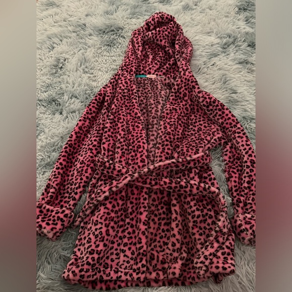 Little Miss Matched kids robe. PINK CHEETAH PRINT. SIZE Large 12/14. - Picture 1 of 6